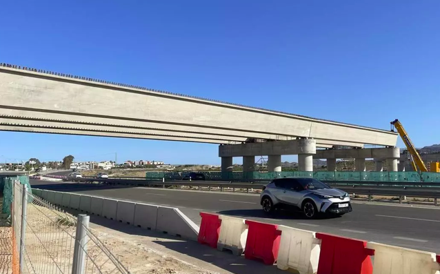 Un viaducto único en la alta velocidad española para sortear la carretera Vera-Garrucha